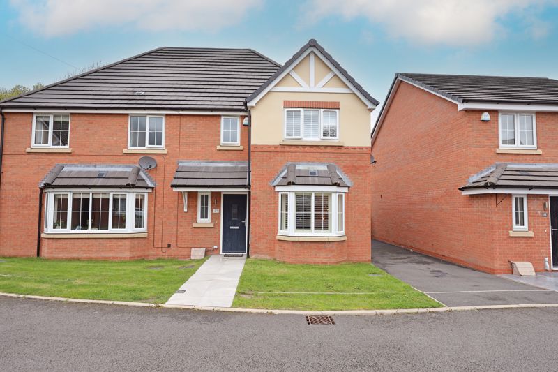 St. Dominics Place, Hartshill Follwells