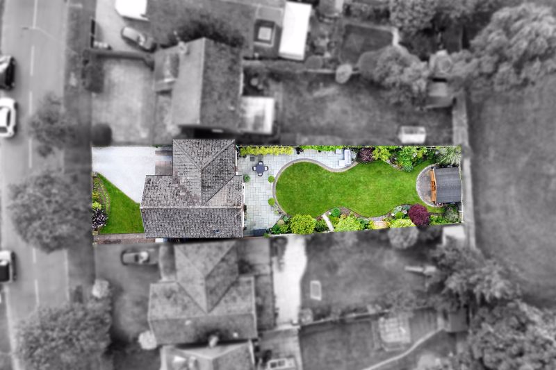 Paris Avenue, Westlands Follwells